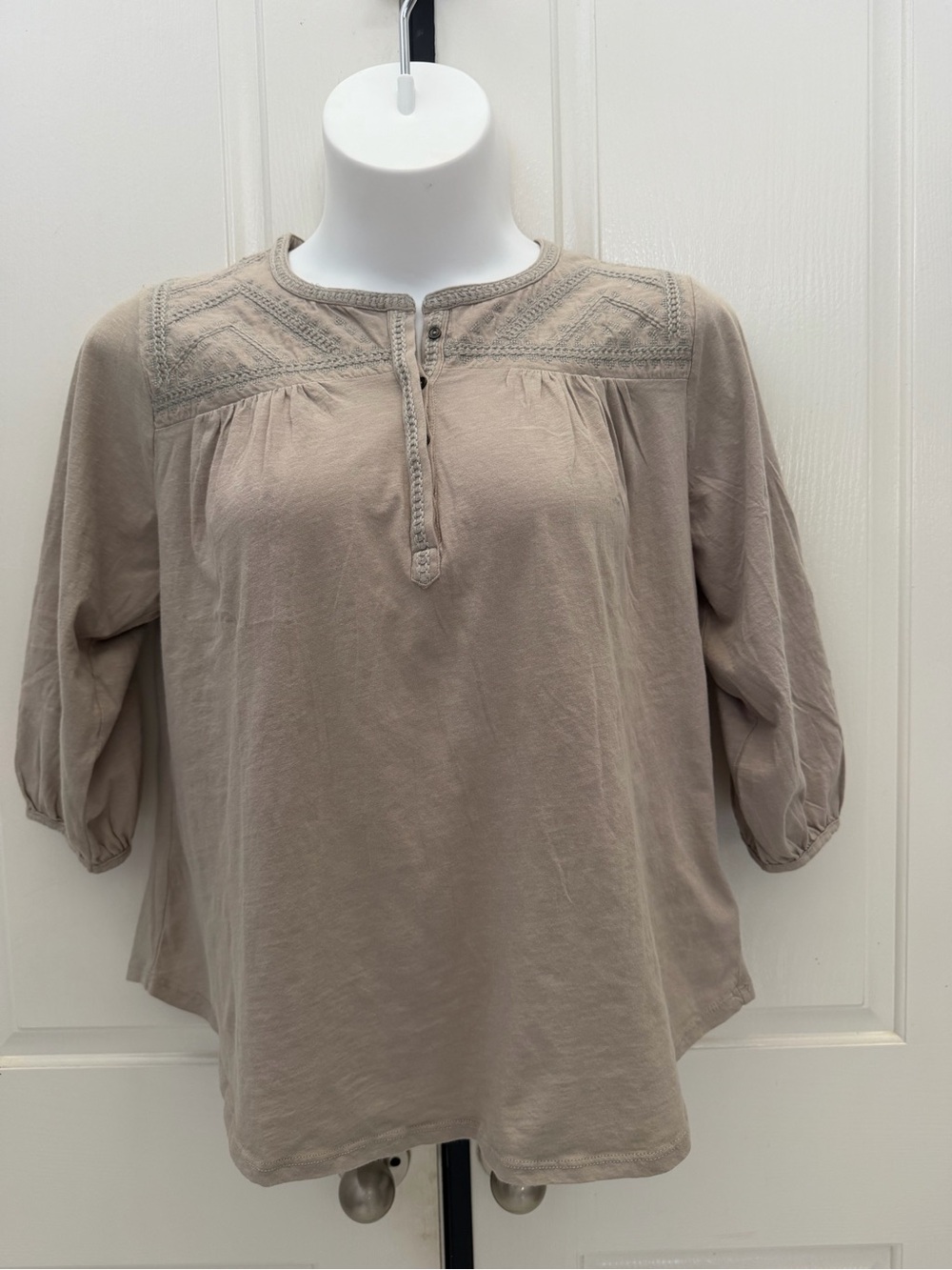 Lucky Brand Taupe Embroidered Top/Shirt Sz 2X